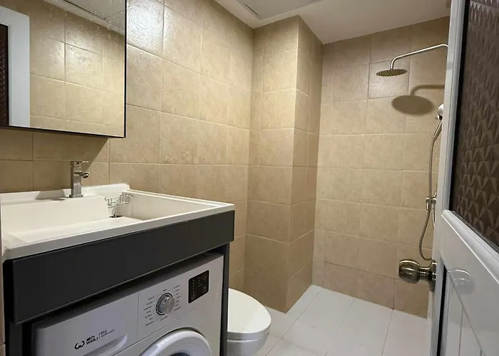 Cozy 1br In Zef, Near Anjo World Wifi, Pool, Gym アパートホテル 3*